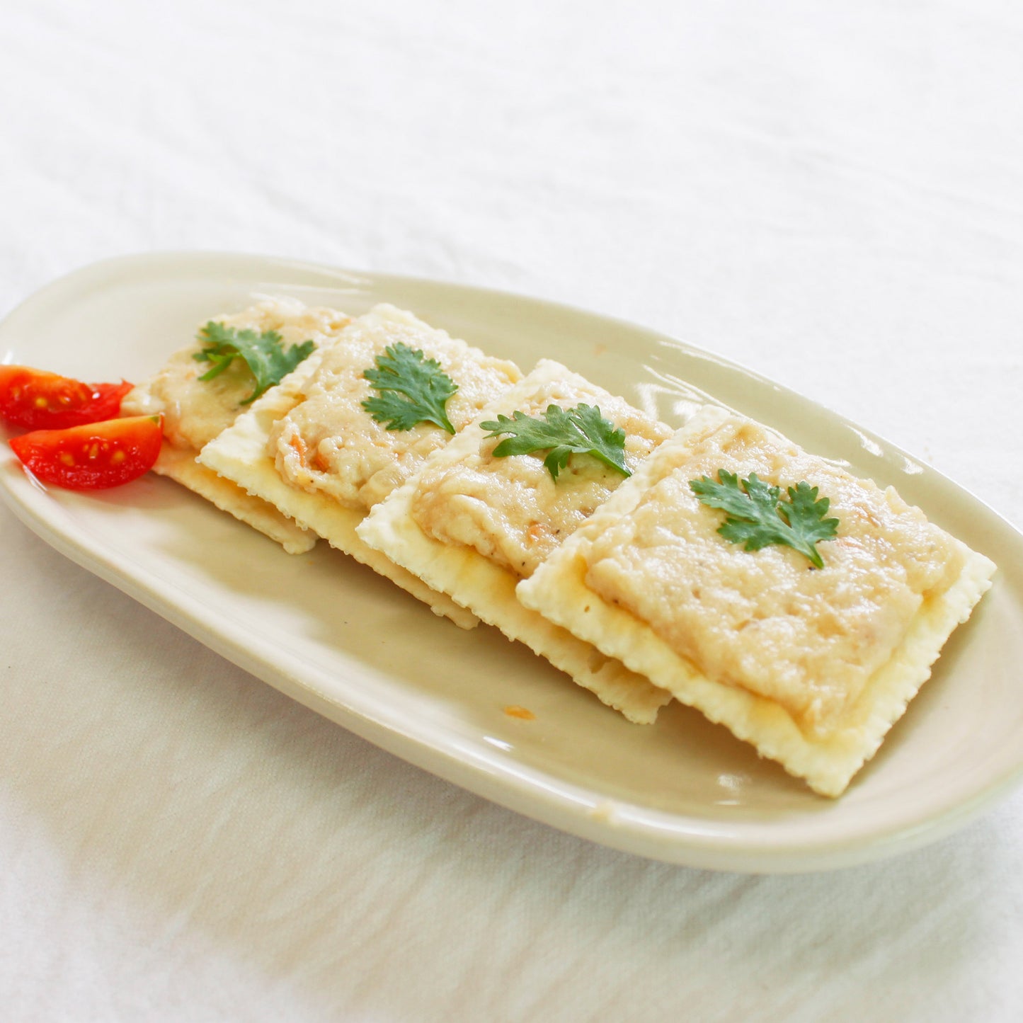 鮭とチーズの燻製風ディップ